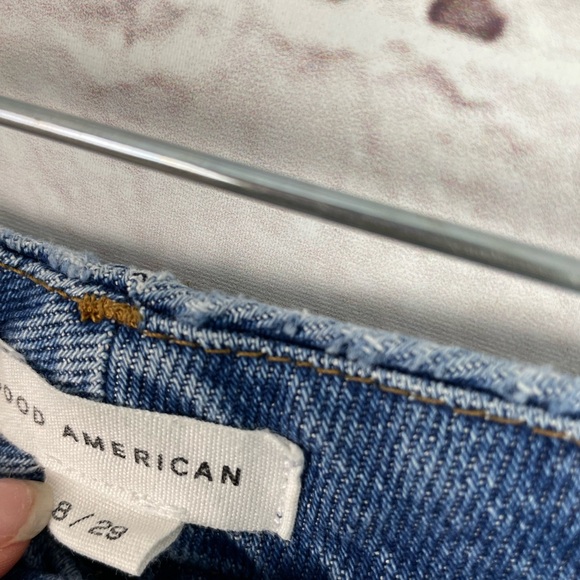 Good American Good Vintage High Rise Fray Hem Denim Jeans Size 8/29 - Picture 2 of 4
